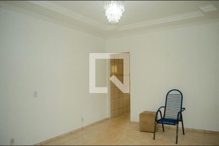 Casa para alugar com 4 quartos, 300m² em Residencial Licardino Ney, Goiânia