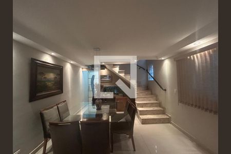 Sala de casa à venda com 3 quartos, 122m² em Vila do Bosque, São Paulo