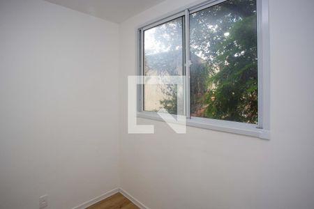 Quarto 1 de apartamento para alugar com 2 quartos, 34m² em Jardim Miriam, São Paulo