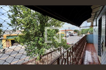 Casa para alugar com 5 quartos, 130m² em Jardim Ivana, São Paulo