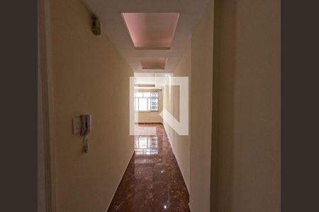 Corredor para sala de apartamento à venda com 3 quartos, 80m² em Vila da Penha, Rio de Janeiro