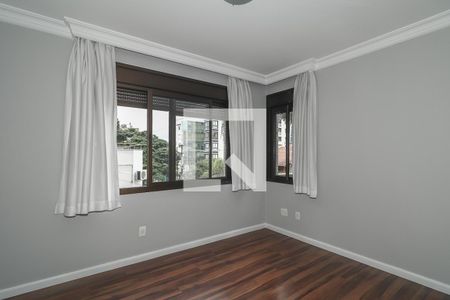 Quarto Suíte de apartamento para alugar com 3 quartos, 115m² em Petrópolis, Porto Alegre