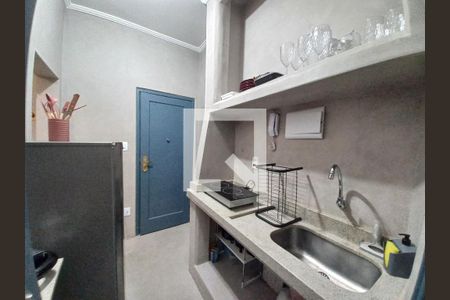 Cozinha de apartamento para alugar com 1 quarto, 20m² em Itararé, São Vicente