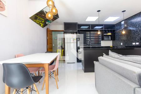 Sala de casa de condomínio à venda com 2 quartos, 125m² em Vila Matilde, São Paulo