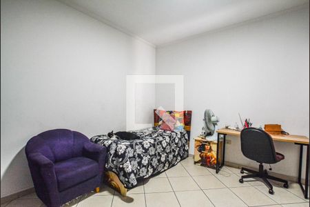 Quarto 2 de casa à venda com 8 quartos, 377m² em Jardim Guarará, Santo André