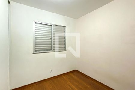 Quarto 2 de apartamento para alugar com 3 quartos, 85m² em Buritis, Belo Horizonte