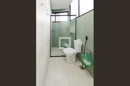 Banheiro de kitnet/studio para alugar com 1 quarto, 28m² em Minas Brasil, Belo Horizonte