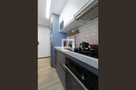 Sala/Cozinha/Área de Serviço  de apartamento para alugar com 2 quartos, 50m² em Jardim das Oliveiras, São Paulo