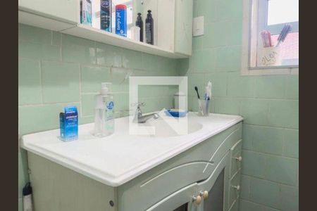 Casa à venda com 3 quartos, 236m² em Vila Ipojuca, São Paulo