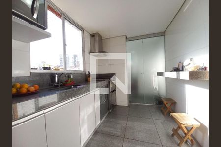 Apartamento à venda com 4 quartos, 99m² em Fernão Dias, Belo Horizonte