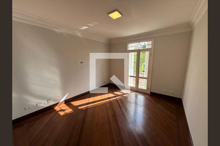 Casa à venda com 4 quartos, 437m² em Alphaville Residencial Um, Barueri