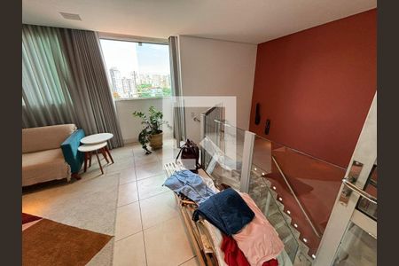 Apartamento à venda com 3 quartos, 170m² em Santa Tereza, Belo Horizonte