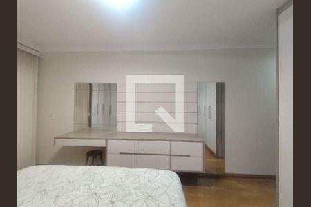 Casa à venda com 4 quartos, 161m² em Vila Mariana, São Paulo