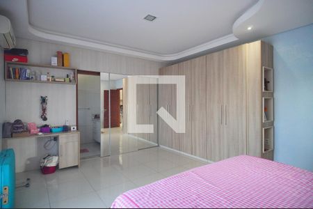 Suíte de casa à venda com 3 quartos, 400m² em Scharlau, São Leopoldo