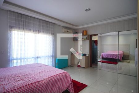 Suíte de casa à venda com 3 quartos, 400m² em Scharlau, São Leopoldo