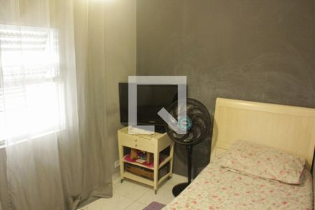 Quarto 2 de apartamento para alugar com 2 quartos, 48m² em Aparecida, Santos