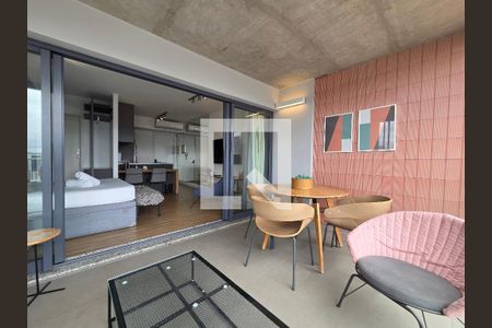 Varanda de apartamento à venda com 1 quarto, 50m² em Itaim Bibi, São Paulo
