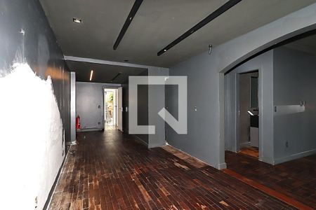 Sala de casa à venda com 3 quartos, 185m² em São João, Porto Alegre