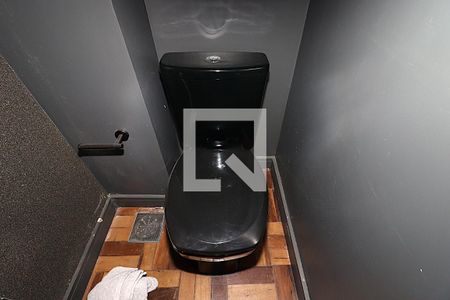 Lavabo da Sala de casa à venda com 3 quartos, 185m² em São João, Porto Alegre