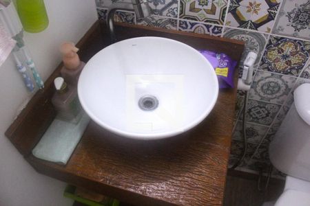 Lavabo de casa para alugar com 2 quartos, 120m² em Embaré, Santos