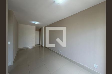 Sala de apartamento para alugar com 3 quartos, 63m² em Barra da Tijuca, Rio de Janeiro
