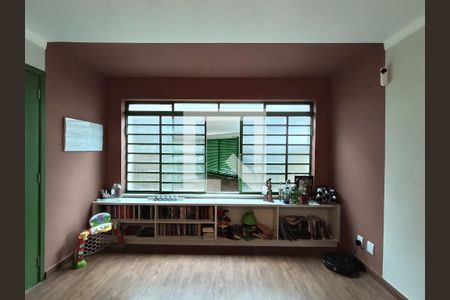 Casa para alugar com 3 quartos, 160m² em Chácara Inglesa, São Paulo