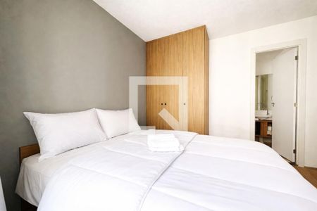 Quarto de apartamento para alugar com 2 quartos, 52m² em Santo Cristo, Rio de Janeiro