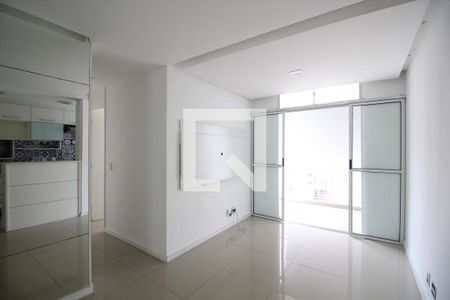 Sala de apartamento para alugar com 2 quartos, 50m² em Anil, Rio de Janeiro