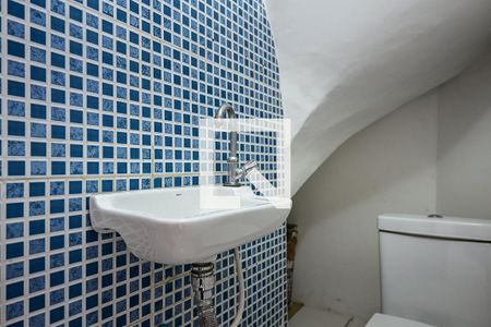 Lavabo de casa à venda com 3 quartos, 130m² em Parque das Cigarreiras, Taboão da Serra