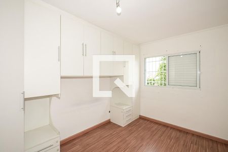 Quarto de casa à venda com 3 quartos, 130m² em Parque das Cigarreiras, Taboão da Serra