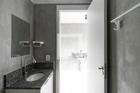 Banheiro de kitnet/studio para alugar com 1 quarto, 23m² em Barra Funda, São Paulo