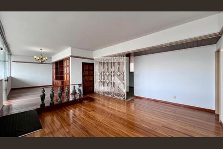 sala  de apartamento à venda com 4 quartos, 180m² em Funcionários, Belo Horizonte