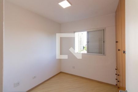 Quarto 1 de apartamento para alugar com 2 quartos, 58m² em Jardim Ester, São Paulo