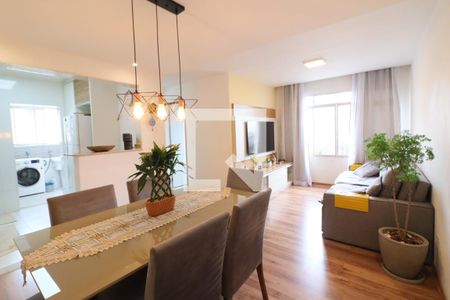 Sala de apartamento para alugar com 2 quartos, 72m² em Jaguaribe, Osasco