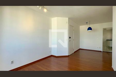 Sala de apartamento para alugar com 3 quartos, 84m² em Pinheiros, São Paulo