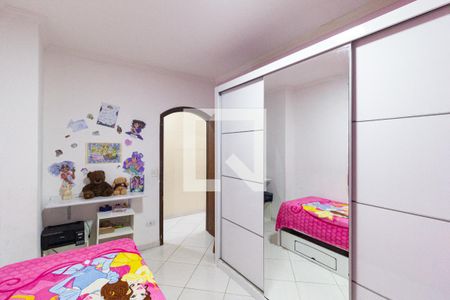 Quarto 2 de casa para alugar com 3 quartos, 225m² em Chácara Adriana Aparecida, Carapicuíba