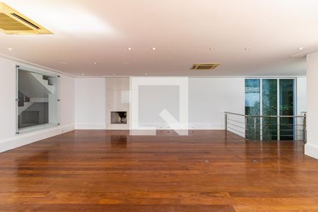 Casa à venda com 4 quartos, 1000m² em Cidade Jardim, São Paulo