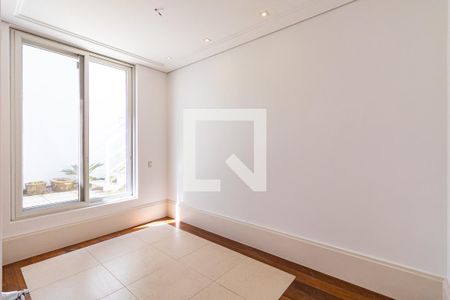 Casa à venda com 4 quartos, 1000m² em Cidade Jardim, São Paulo