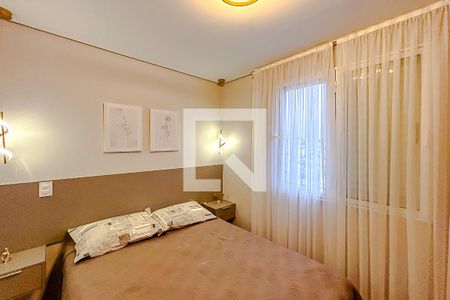 Suíte de apartamento à venda com 3 quartos, 65m² em Vila Fernandes, São Paulo