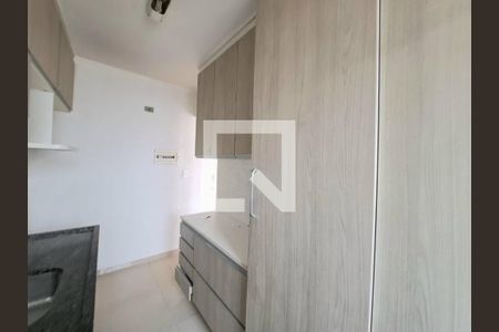 Cozinha de apartamento para alugar com 2 quartos, 55m² em Jardim Roberto, Osasco