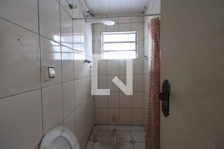 Banheiro de casa para alugar com 1 quarto, 55m² em Vila Carrão, São Paulo