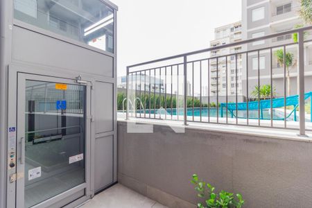 Área comum - Piscina de kitnet/studio à venda com 1 quarto, 24m² em Pinheiros, São Paulo
