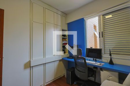 Quarto 1 de apartamento à venda com 3 quartos, 95m² em Santo Antônio, Belo Horizonte