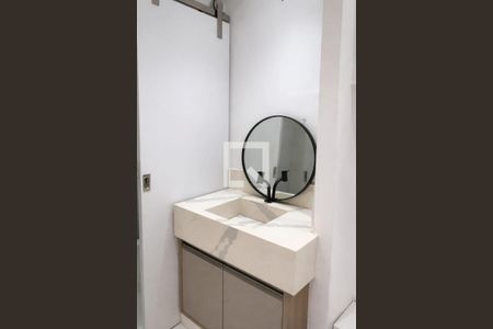 Banheiro 2 de apartamento para alugar com 2 quartos, 46m² em Jardim das Margaridas, Salvador