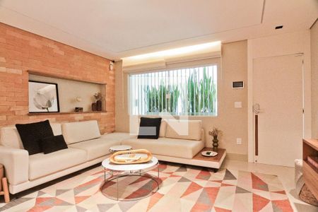 Casa à venda com 3 quartos, 200m² em Parque Sao Domingos, São Paulo