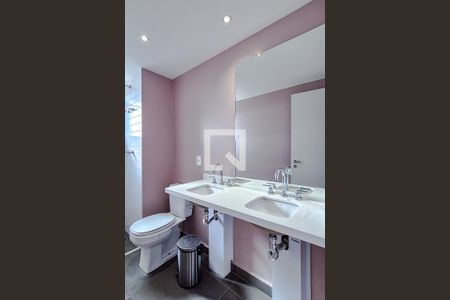 Banheiro da Suíte de apartamento para alugar com 3 quartos, 127m² em Vila Anastácio, São Paulo