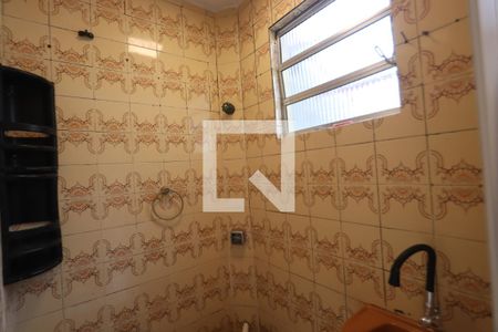 Banheiro de casa à venda com 1 quarto, 180m² em Vila Antonieta, São Paulo