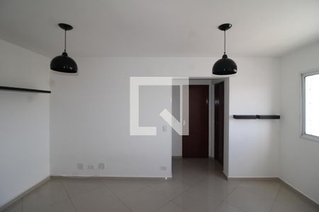 Sala / Cozinha de apartamento para alugar com 2 quartos, 43m² em Vila Santa Maria, São Paulo