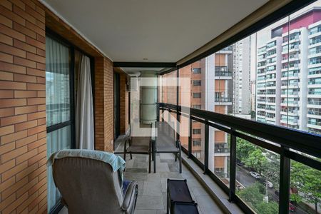 Varanda 1 de apartamento à venda com 4 quartos, 195m² em Vila Andrade, São Paulo