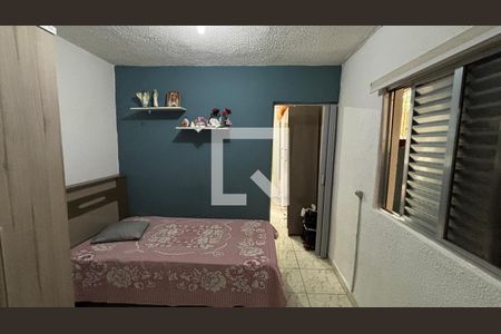 Quarto 1 de casa para alugar com 2 quartos, 60m² em Jardim do Estádio, Santo André